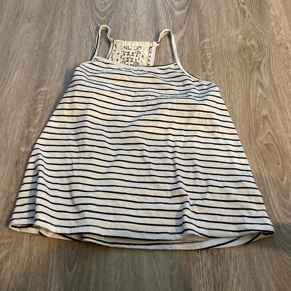 So kids 10 white tank